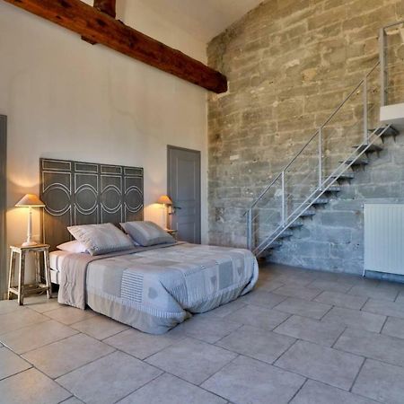 Le Posterlon Bed and Breakfast Caumont-sur-Durance Exteriör bild