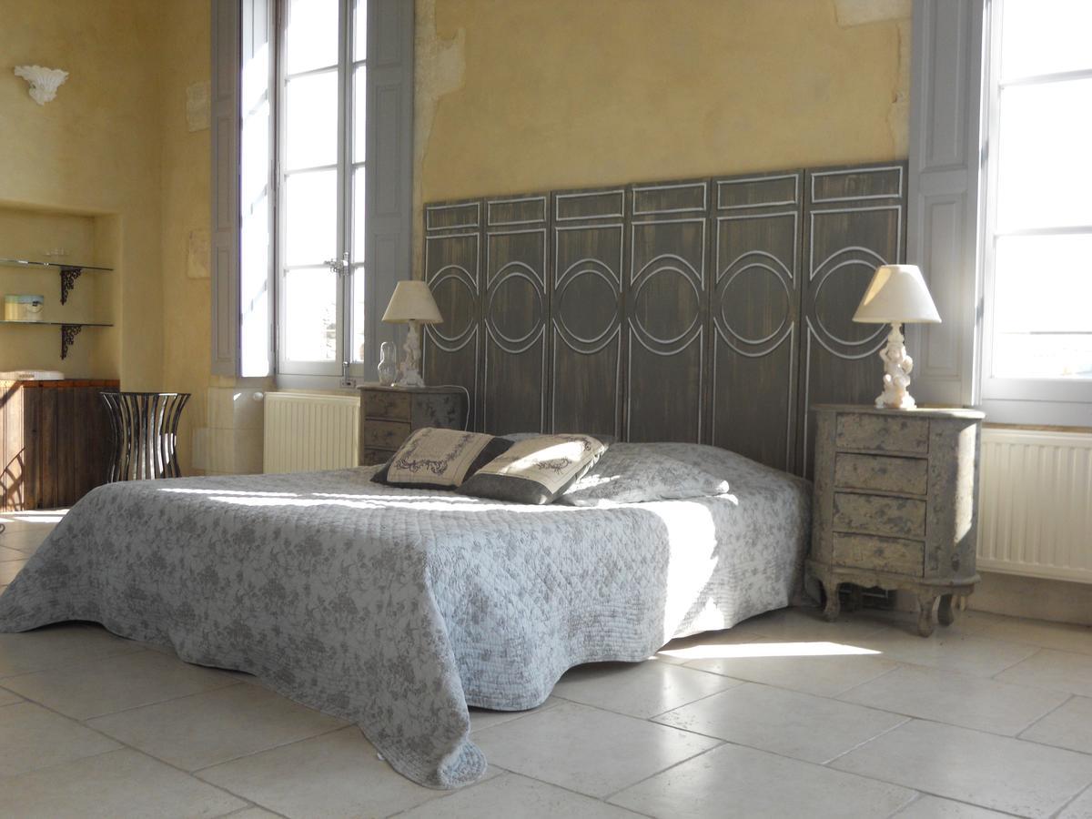 Le Posterlon Bed and Breakfast Caumont-sur-Durance Exteriör bild