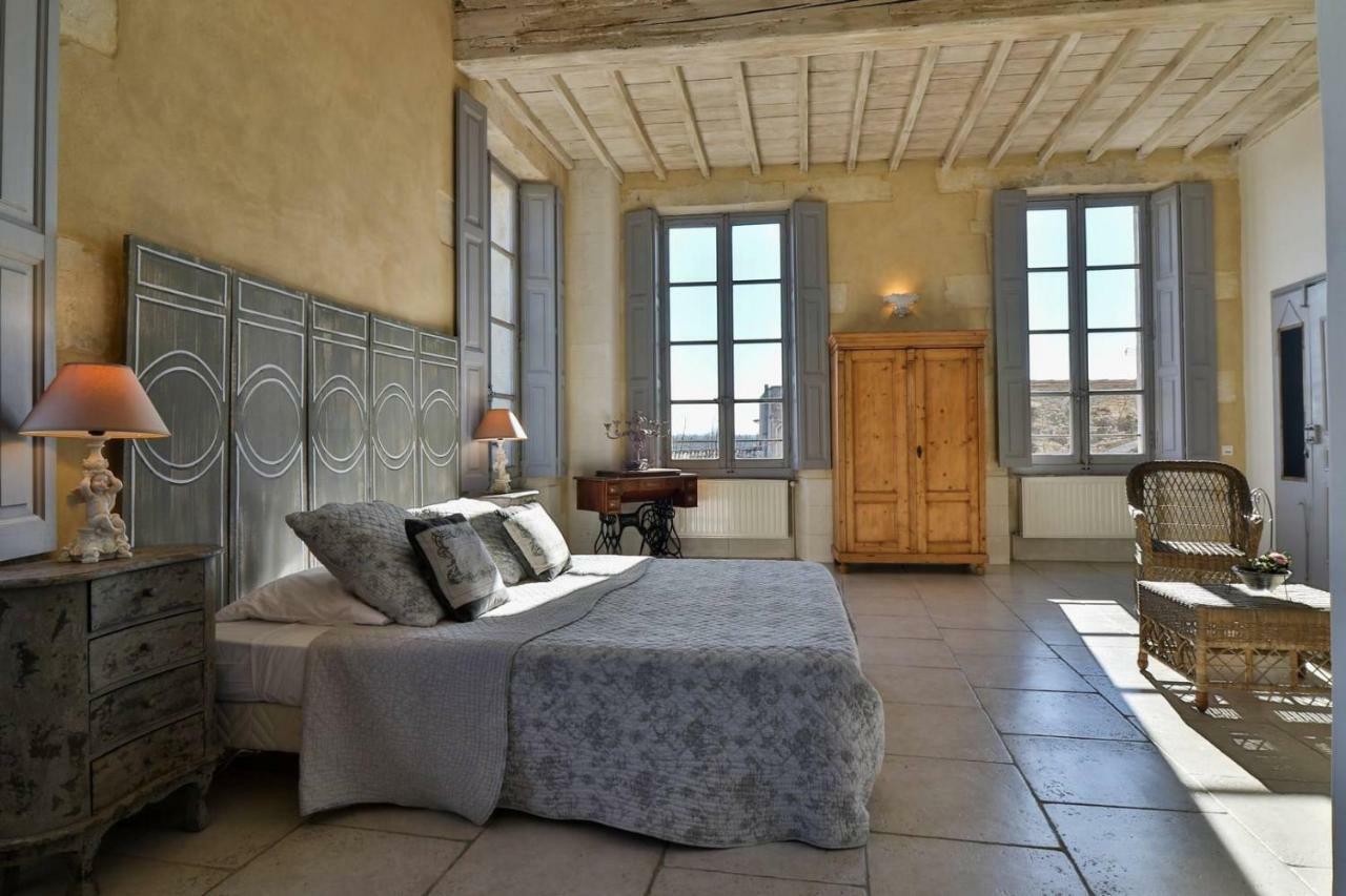 Le Posterlon Bed and Breakfast Caumont-sur-Durance Exteriör bild